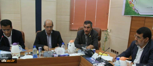 با حضور قائم مقام سرپرست دانشگاه برگزار شد:

اولین جلسه هیات امنای دانشگاه فرهنگیان هرمزگان 2