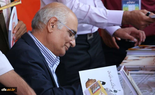 در دانشگاه فرهنگیان استان کرمان برگزار شد:

حضور استاد مرادی کرمانی در دوره های آموزشی مهارت آموزان ماده 28 4