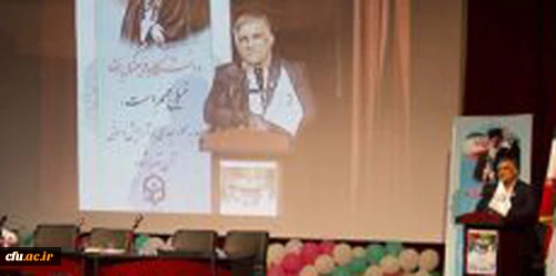 دکتر قنبری در اختتامیه "برنامه فرهنگی مهارت آموزان دختر ماده 28 دانشگاه فرهنگیان استان تهران:

معلمی یک هنر، حرفه و مهارت است و نگاه شغلی به آن اشتباه 2