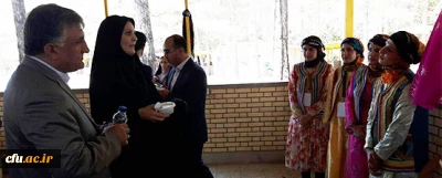 در حاشیه جشنواره بازی های بومی محلی انجام شد:

بازدید معاون دانشجویی از غرفه های جشنواره و صنایع دستی و هنری استان ها