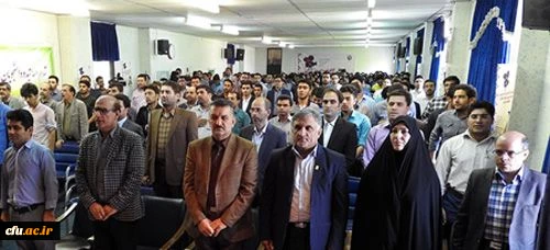 دکتر قنبری در اختتامیه اولین دوره آموزشی فیلم سازی و فیلم نامه نویسی در زنجان :
معلم با یادگیری هنر فیلم سازی می تواند از زبان هنر به عنوان موثرترین زبان، نقش نوینی درست کند 2