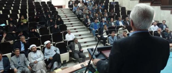 دکتر معروفی در  نشست مسئولین و کارشناسان حراست دانشگاه فرهنگیان:

حراست چشم سازمان و عهده دار امنیت در ابعاد فردی، اجتماعی و سازمانی است
 5