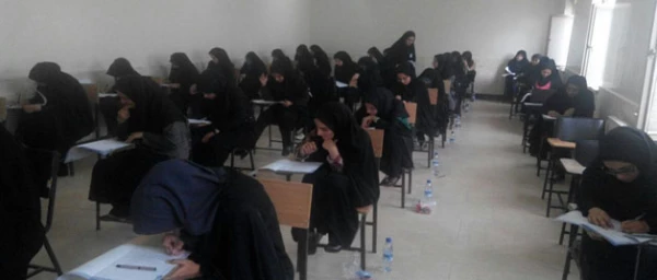 از دقایقی قبل در 14 حوزه امتحانی در سراسر کشور آغاز شد:

اولین آزمون صلاحیت حرفه ای  در دانشگاه فرهنگیان 3