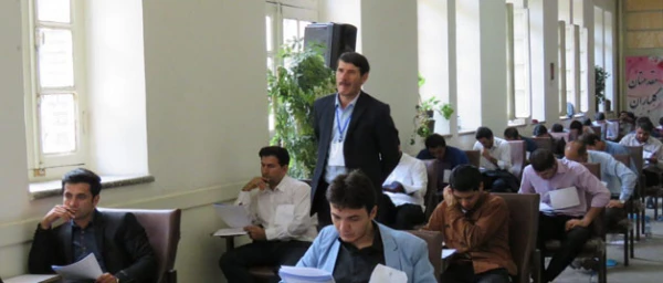 از دقایقی قبل در 14 حوزه امتحانی در سراسر کشور آغاز شد:

اولین آزمون صلاحیت حرفه ای  در دانشگاه فرهنگیان 5