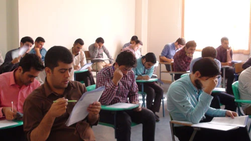گزارش تصویری از اولین آزمون صلاحیت حرفه ای در دانشگاه فرهنگیان 8