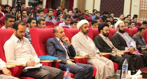 به همت نهاد نمایندگی مقام معظم رهبری از صبح امروز در مشهد مقدس آغاز شد:

سومین دوره اردوی معرفتی-فرهنگی حیات طیبه 4