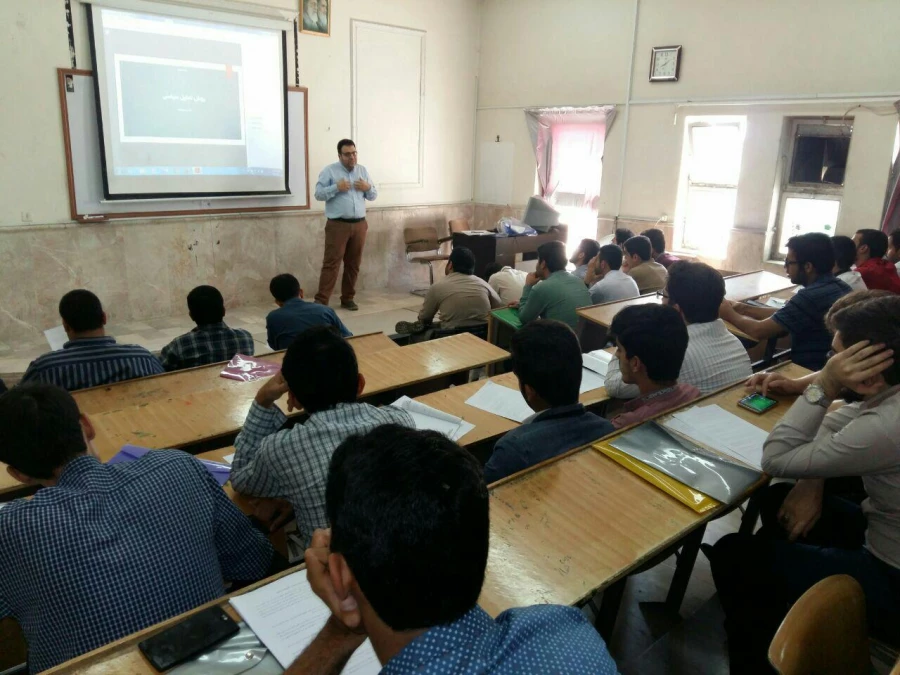 معاون سیاسی- فرهنگی نهاد نمایندگی مقام معظم رهبری در دانشگاه ها:

دانشجو در بخش های مختلف جامعه باید فعال و در صحنه باشد 2