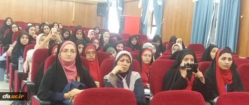 در بیست و ششمین جشنواره سرود و تئاتر یاسوج  برگزار شد:

کارگاه تخصصی نقد و بررسی هنرهای آوایی و نمایشی 3