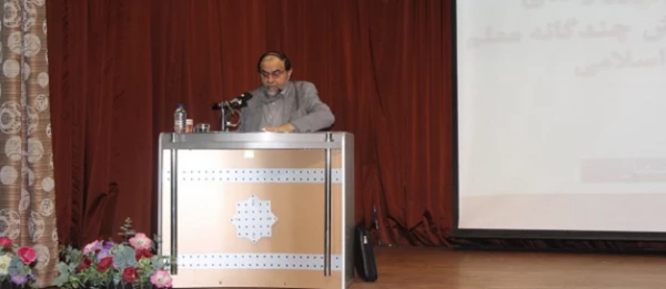 1
تعلیم بدون تربیت آسیب زا است
 6