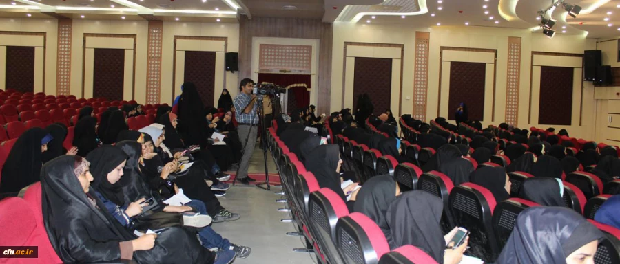 حجت الاسلام مستشاری در طرح حیات طیبه مشهد مقدس: 

مدارا نیمی از عقل است 4