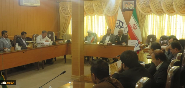 در نشست مشترک حلقه ی صالحین  اساتید بسیجی دانشگاه فرهنگیان همدان انجام شد:

گرامیداشت یاد و خاطره امام راحل(ره) و شهدای گرانقدر دفاع مقدس 
 3