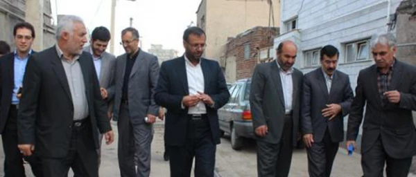 با حضورمسئولان دانشگاه فرهنگیان و جمعی از دانشجویان استان انجام شد:

گرامیداشت یاد شهدا با دیدار  از خانواده شهید "سید خلیل حسینی"  3