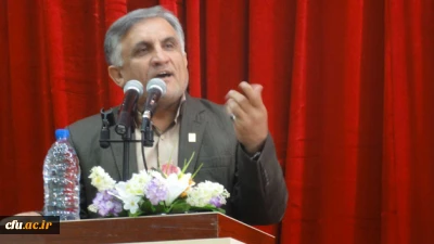 دکتر قنبری در مراسم ویژه آغاز سال تحصیلی جدید در یاسوج:

معلم، مهندس اندیشه ها و معمار افکار بلند جامعه