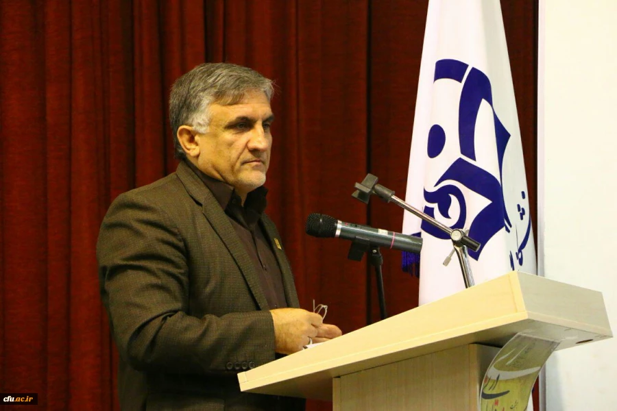 با حضور معاون دانشجویی دانشگاه برگزار شد:

همایش بزرگداشت هزاره حضور حکیم ناصرخسرو در ری 2