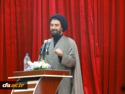 دکتر قنبری در مراسم آغاز سال تحصیلی در یاسوج:

معلم، مهندس اندیشه ها و معمار افکار بلند جامعه 4