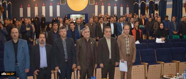 با  حضور دکتر قنبری  معاون دانشجویی  دراصفهان  بر گزار شد:

همایش "تعامل مدیر خردمند و نومعلم خلاق" 
 4