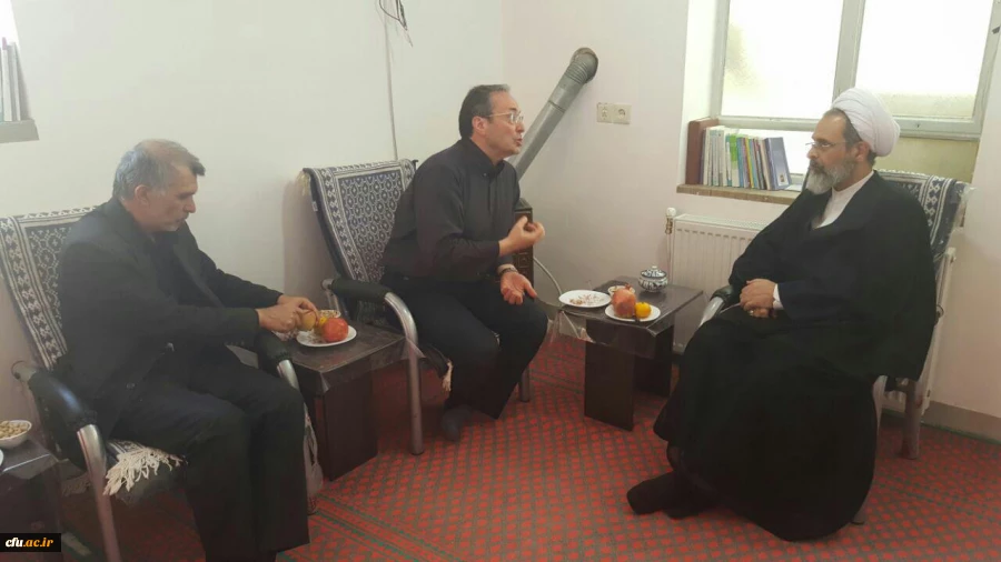 در دیدار سرپرست دانشگاه فرهنگیان با آیت الله اعرافی مطرح شد:

دعوت از معظم له برای حضور در جشنواره ملی قرآن و عترت 5