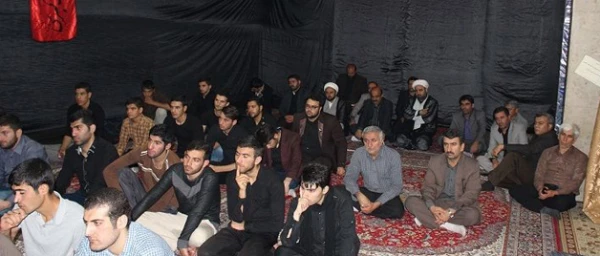 با حضور نماینده خبرگان رهبری  استان برگزار شد:

عزاداری امام حسین (ع) در دانشگاه فرهنگیان قزوین
 3