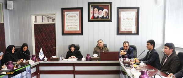 دکتر نوابی نژاد در نشست بزرگداشت هفته بهداشت روان تاکید کرد:
رشد هماهنگ درتمامی ابعاد موجب نشاط و سلامت و بهداشت روح و روان است 3