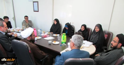 در جلسه شورای اقامه نماز در استان مرکزی عنوان شد:

بررسی ظرفیت های نماز جماعت و تقویت حضور پرشور دانشجویان در فریضه نماز