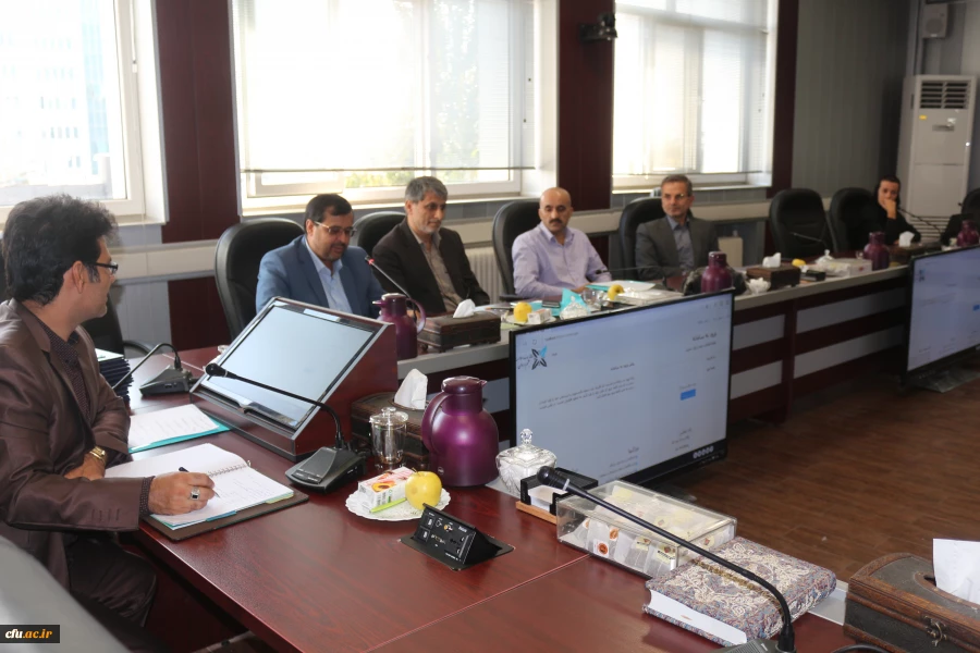 اولین جلسه شورای مشورتی پزشکان برگزار شد. 4