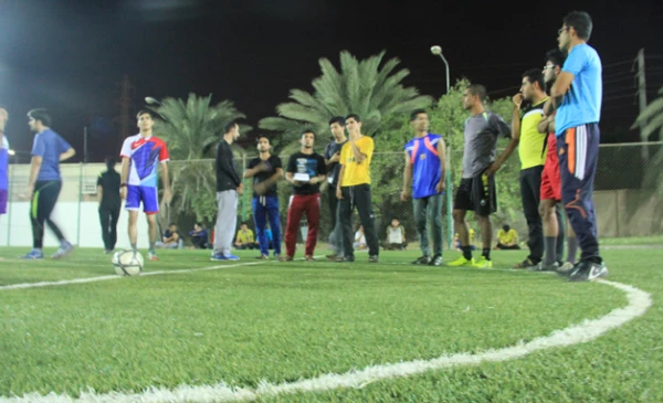 به مناسبت هفته تربیت بدنی :

برگزاری مسابقات فوتبال در دانشگاه فرهنگیان هرمزگان 3