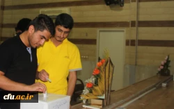 در پردیس شهید بهشتی برگزار شد:

 انتخابات شورای صنفی – رفاهی دانشجویان مسئولین  3