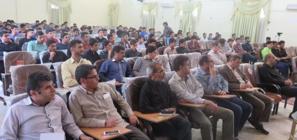 سرپرست پردیس رسول اکرم(ص) اهواز در نشست با دانشجویان تاکید کرد:

ضرورت ایجاد فضای مناسب برای تحصیل دانشجویان
 3