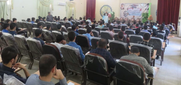 سرپرست پردیس رسول اکرم(ص) اهواز در نشست با دانشجویان تاکید کرد:

ضرورت ایجاد فضای مناسب برای تحصیل دانشجویان
 4