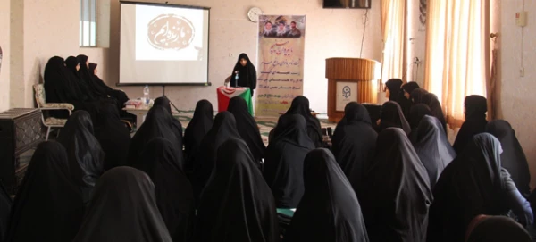 در پردیس بنت الهدی صدر اردبیل برگزار شد:

همایش «نهضت ما زنده ایم »  
 2