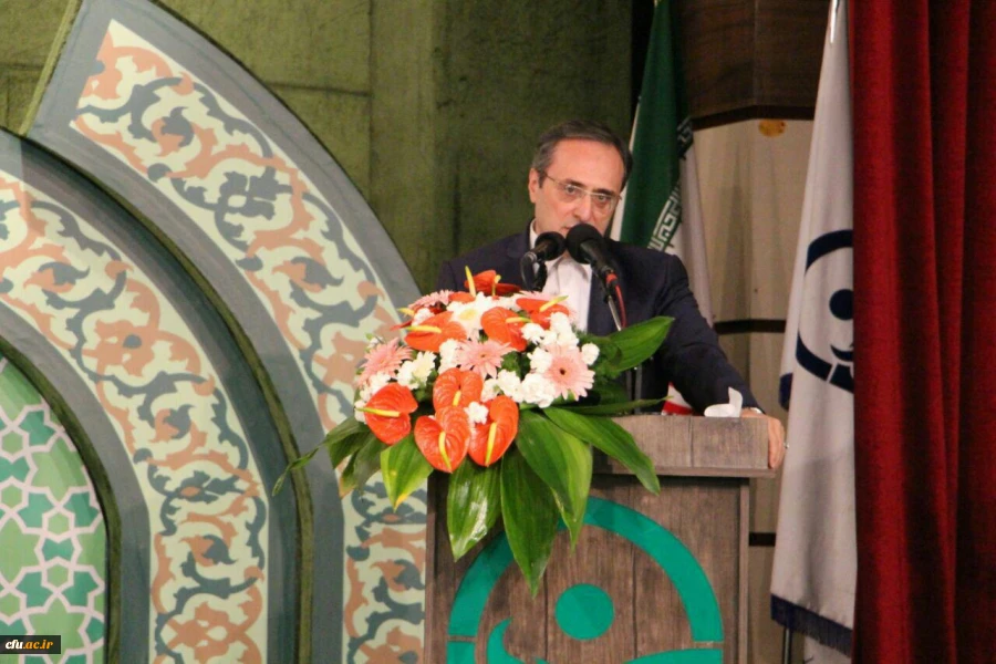 در جشنواره ملی قرآن و عترت مطرح شد:

قرآن، معیار مستحکم هدایت و جهت دادن افکار انسان  ها 2