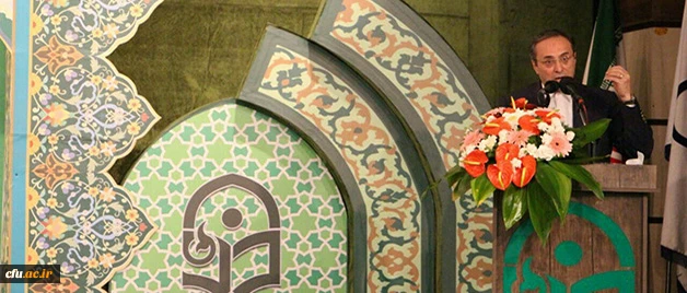 در جشنواره ملی قرآن و عترت مطرح شد:

قرآن، معیار مستحکم هدایت و جهت دادن افکار انسان  ها 12