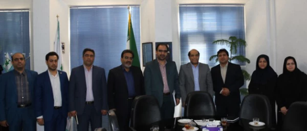 در راستای اجرایی کردن تفاهم نامه فی مابین انجام شد:

نشست مسئولان دانشگاه فرهنگیان استان یزد  با کانون پرورش فکری کودکان و نوجوانان
 4