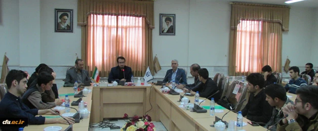 در پردیس شهید باهنر اراک برگزار شد:

گفتمان دانشجویی با موضوع شناخت جریان های تکفیری و افراطی گری
 2