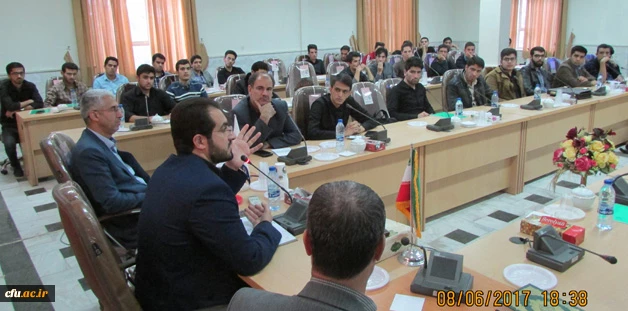 در پردیس شهید باهنر اراک برگزار شد:

گفتمان دانشجویی با موضوع شناخت جریان های تکفیری و افراطی گری
 3