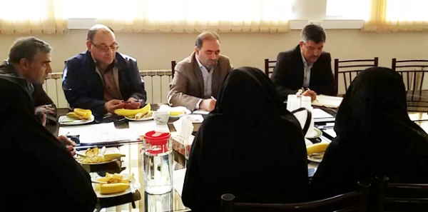 مدیر امور پردیس های استان اصفهان در جمع سرپرستان سراهای دانشجویی گفت :

سرپرستان سراهای دانشجویی باید به سمت مدیریت پیشگیری حرکت کنند
 2