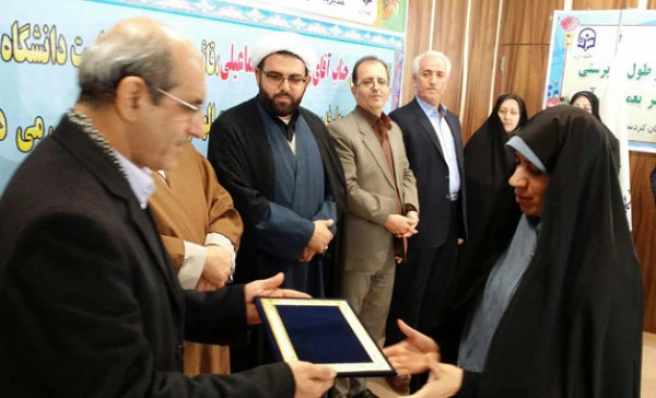 با حضور قائم مقام دانشگاه فرهنگیان انجام شد:

تودیع و معارفه سرپرست بنت الهدی صدر سنندج
 3