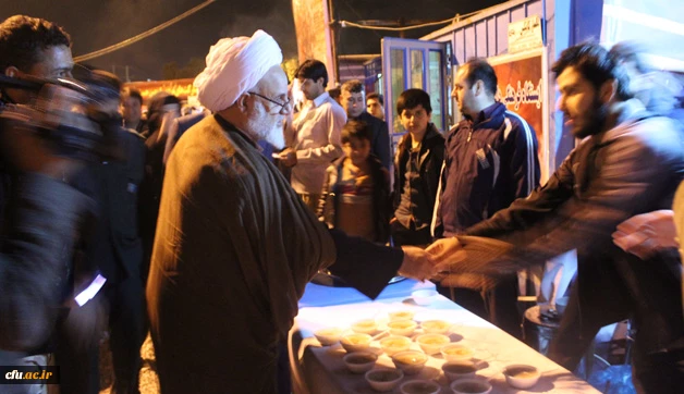 برپایی ایستگاه صلواتی اربعین حسینی توسط دانشگاه فرهنگیان ایلام 4