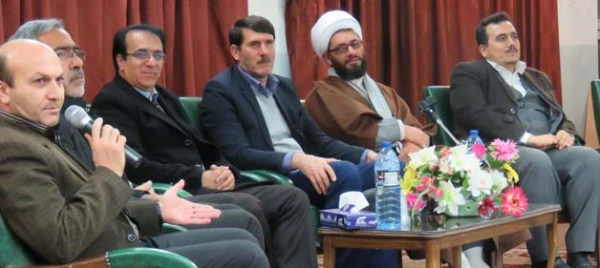 به مناسبت روز دانشجو برگزار شد:

نشست صمیمی هیئت رئیسه دانشگاه فرهنگیان استان آذربایجان شرقی با دانشجو معلمان 3