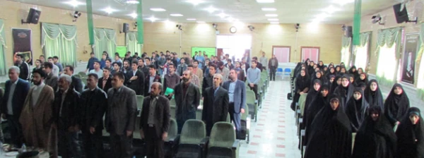 در پردیس شهید باهنر برگزارشد: 

اولین یادواره شهدای مدافع حرم
 3