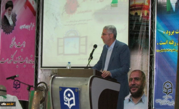 در پردیس شهید باهنر برگزارشد: 

اولین یادواره شهدای مدافع حرم
 4