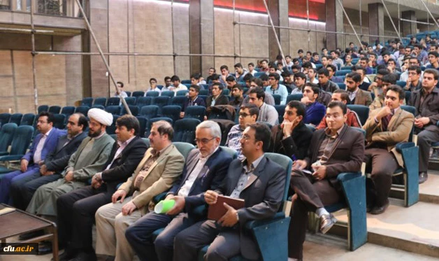 به مناسبت روز دانشجو و با حضور حجت الاسلام و المسلمین محمدعلی آهنگران برگزار شد:

نشست فرهنگی سیاسی با عنوان "فرهنگ آزادگی"  
 2