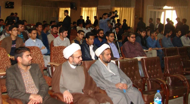 مدیر امور پردیس های  استان خراسان جنوبیدر مراسم 16 اذر تصریح کرد:

روز دانشجو روز گرامیداشت یاد و خاطره شهدا و تکریم دانشجویان به عنوان آینده سازان کشور
 6