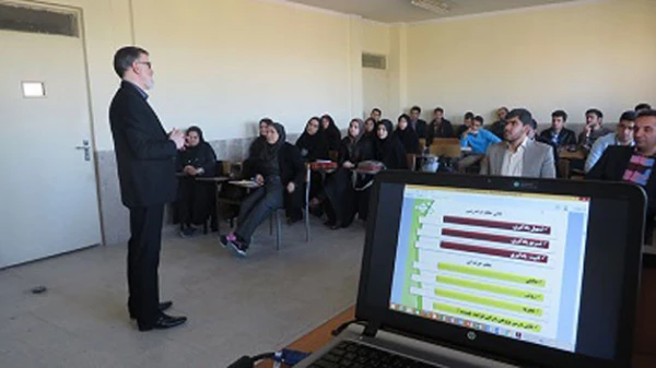 به میزبانی دانشگاه فرهنگیان همدان برگزار شد:

همایش علمی " توسعه حرفه ای، نگاهی نو به تکریم معلم" 3