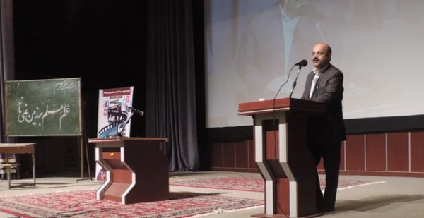 مراسم بزرگداشت روز دانشجو در پردیس بنت الهدی صدر قزوین 2