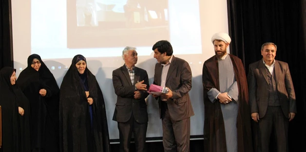 مدیرکل آموزش و پرورش استان اردبیل در  مراسم گرامیداشت روزدانشجو گفت:

کسب انگیزه و اعتماد به نفس بالا و مهارت تدریس دانشجویان، در سایه فضای بالنده دانشگاه فرهنگیان است. 
 4