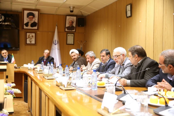 وزیر آموزش و پرورش در جلسه شورای معاونان دانشگاه فرهنگیان:

دانشگاه فرهنگیان باید معلمانی پژوهشگر تربیت کند 4