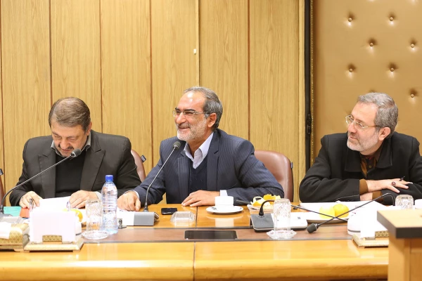 وزیر آموزش و پرورش در جلسه شورای معاونان دانشگاه فرهنگیان:

دانشگاه فرهنگیان باید معلمانی پژوهشگر تربیت کند 5