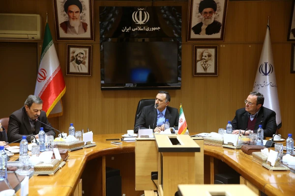 وزیر آموزش و پرورش در جلسه شورای معاونان دانشگاه فرهنگیان:

دانشگاه فرهنگیان باید معلمانی پژوهشگر تربیت کند 13