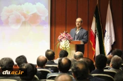 قائم مقام دانشگاه در اجلاس مدیران استانی و سرپرستان پردیس ها و مراکز:

لزوم توجه به اصل مدیریت مشارکتی در دانشگاه فرهنگیان بیش از سایر دانشگاه هاست 6